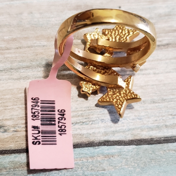 Stars Gold Ring!!!! - Picture 4 of 9